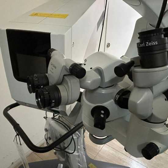 Microscope de Chirurgie Zeiss Lumera 700