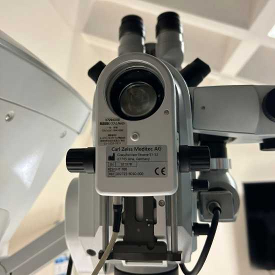 Microscope de Chirurgie Zeiss Lumera 700