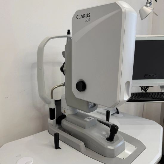 Caméra de fond d'œil Zeiss Clarus 500